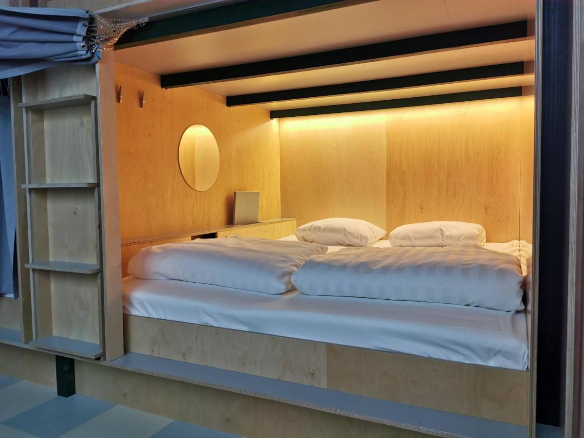 Double Bed Capsule Disability Access,999756819:JPEG